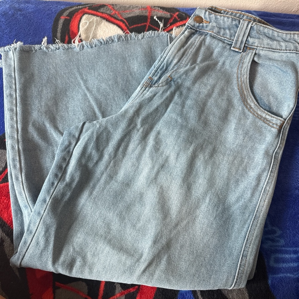 Light Blue Frayed Hem Jeans